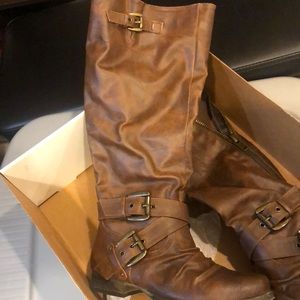 Carlos Santana riding boots